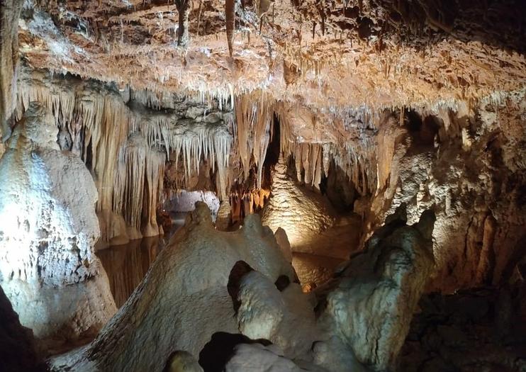 Baredine Cave (Grotta Baredine)